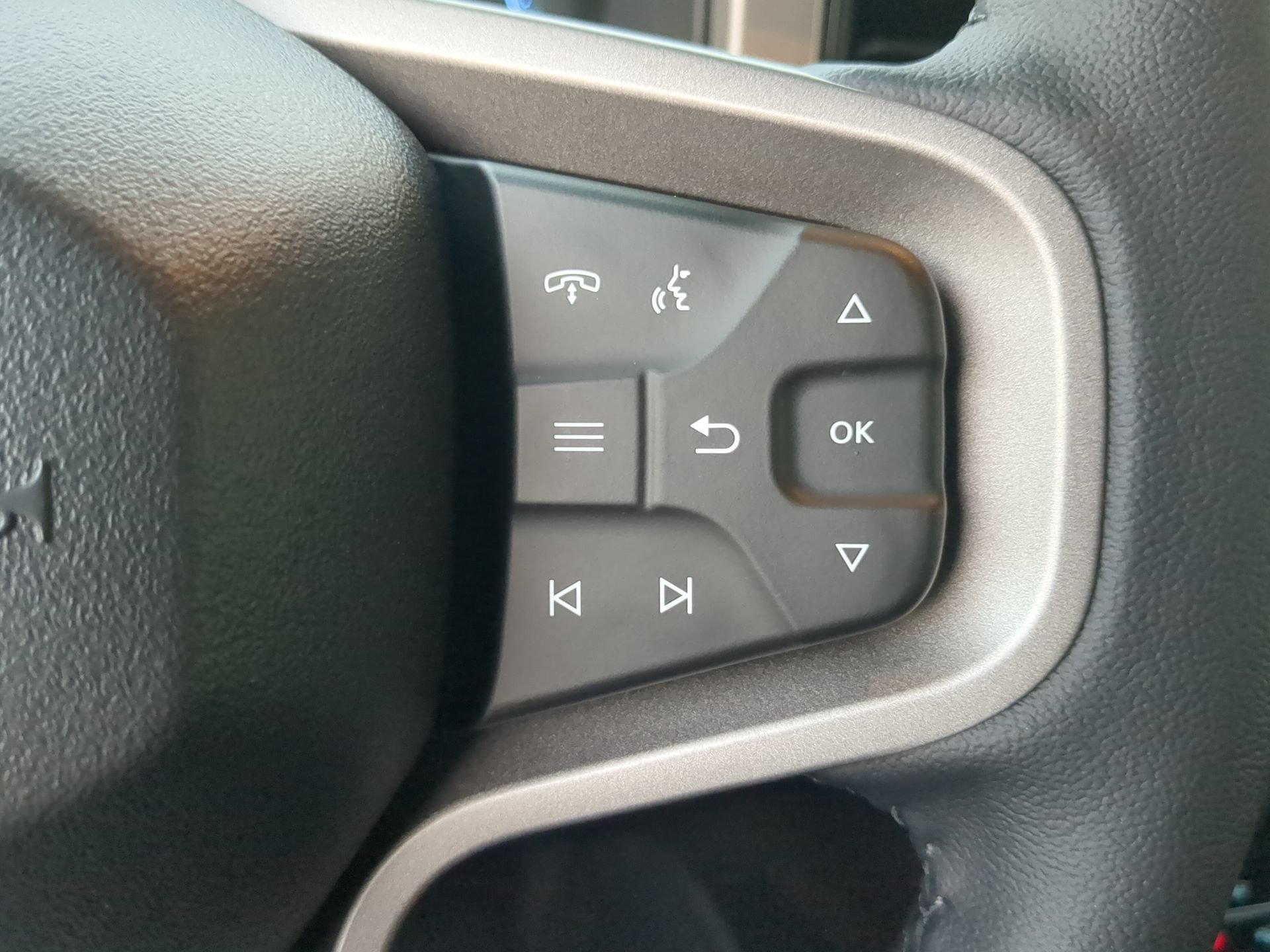 New 2026 Avalanche Gray Ford Outer Banks® image 63
