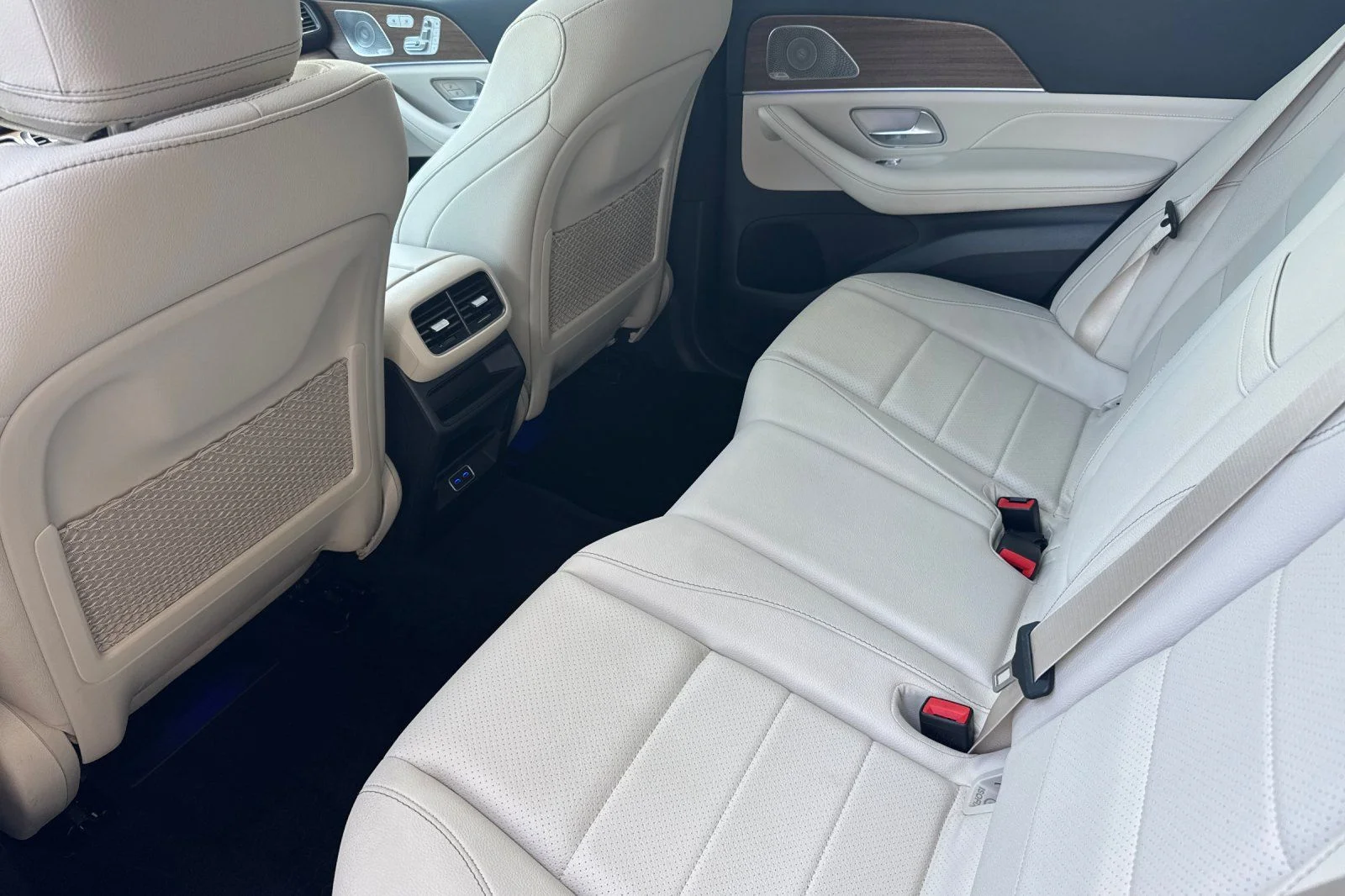 Certified Used 2026 White Mercedes-Benz GLE 450 image 13