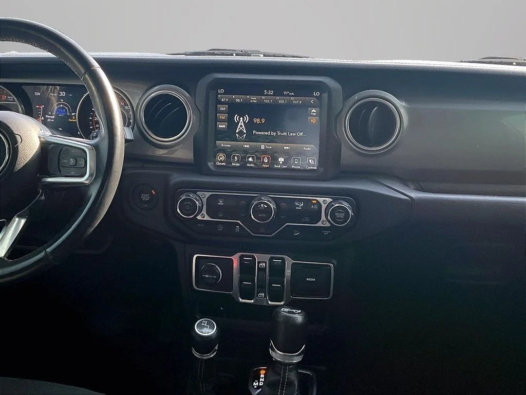 Used 2018 Blue Jeep Unlimited Sahara image 7