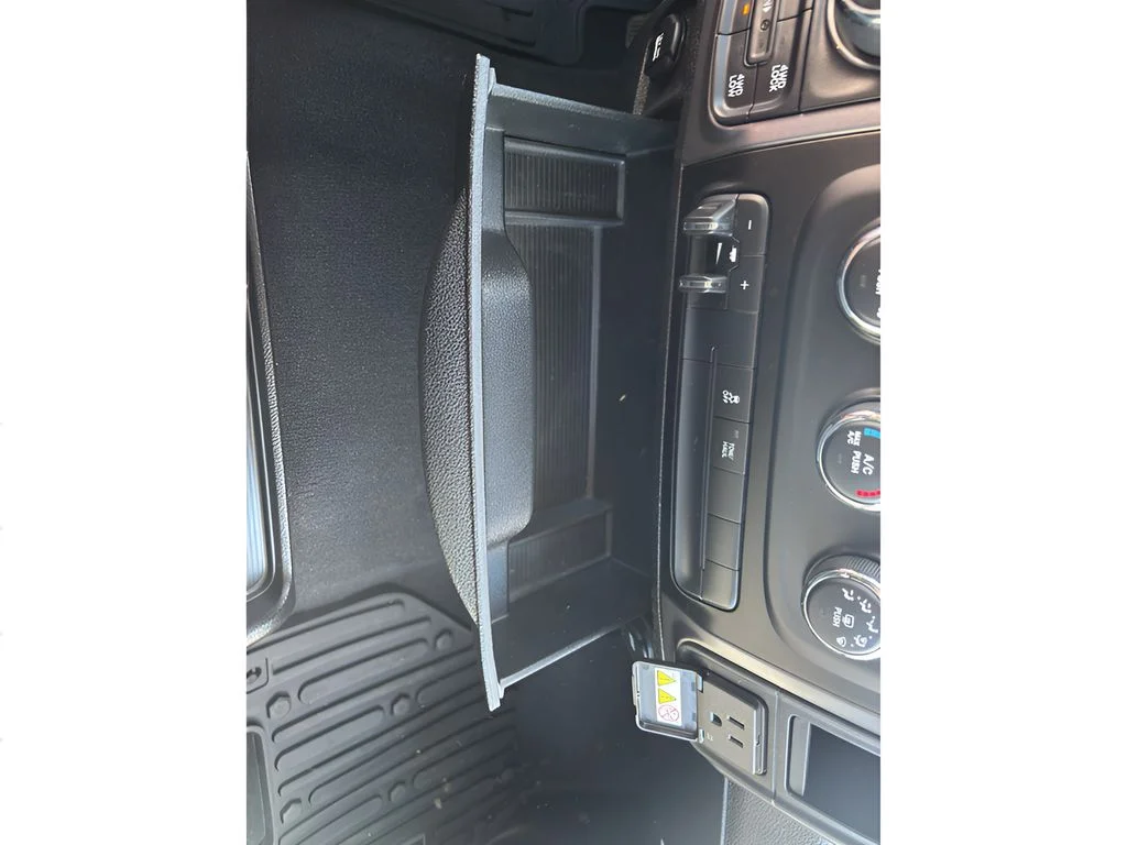 Used 2022 Black Ram SLT image 10