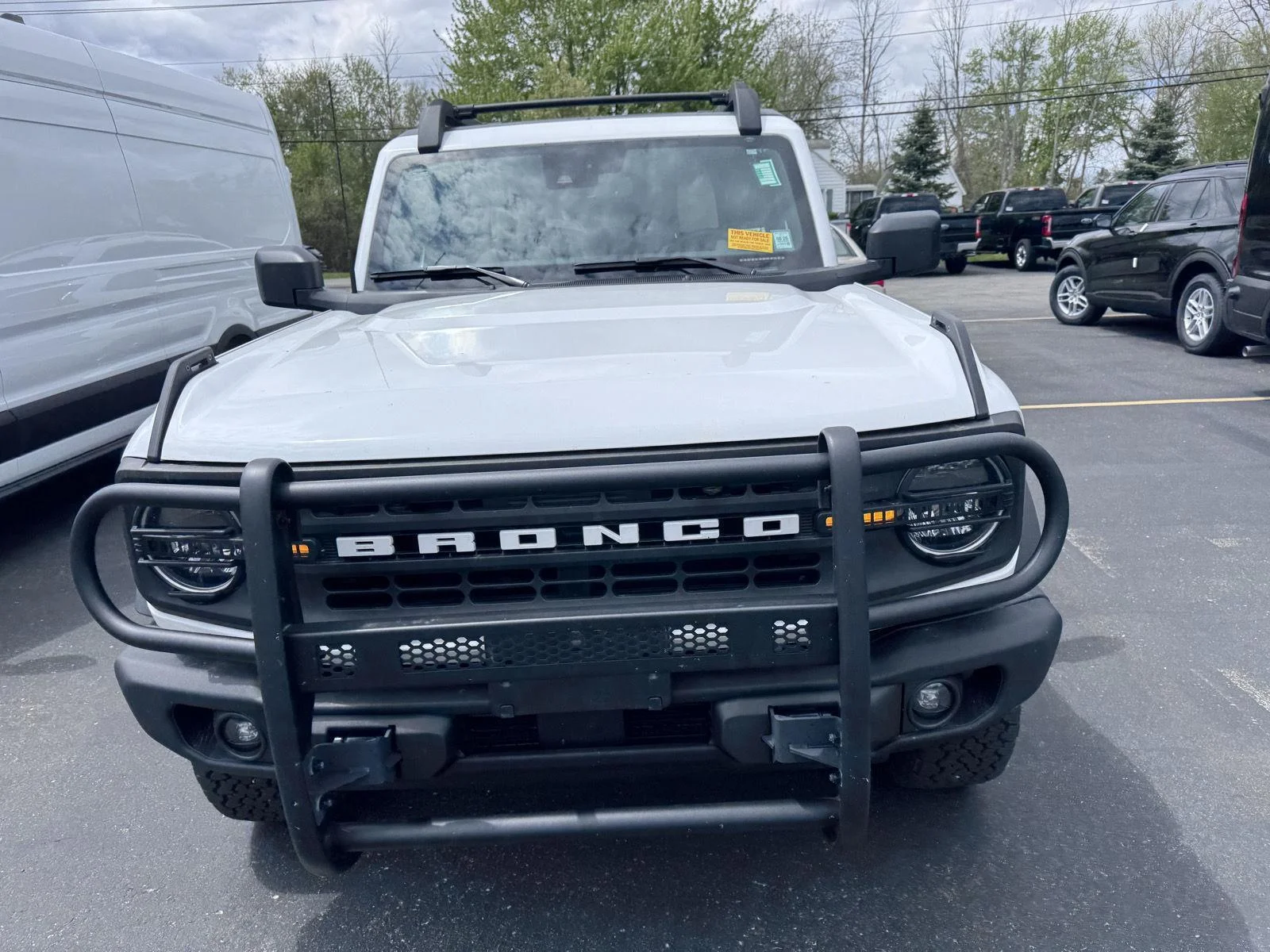 Used 2024 Oxford White Ford Black Diamond image 2