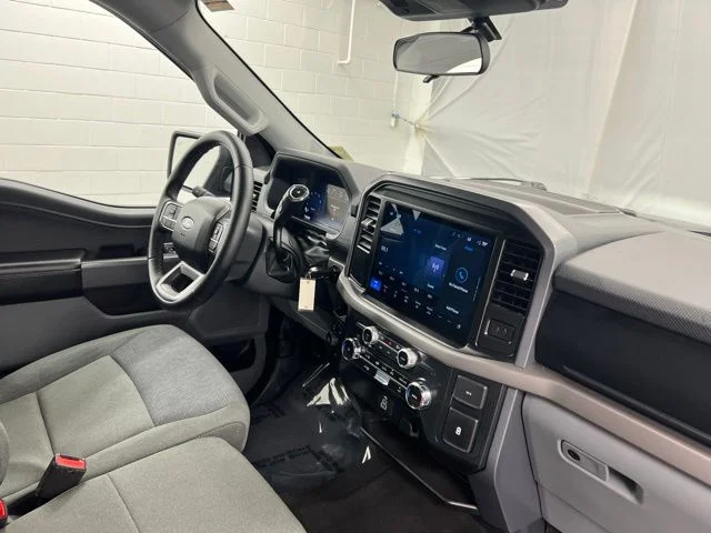 Used 2025 Black Ford XLT image 21