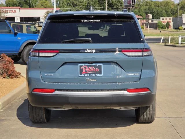 New 2027 Steel Blue Paint Jeep Limited image 4