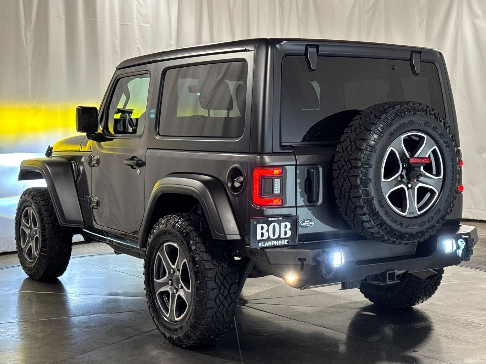 Used 2022 Crystal Metallic Jeep Sport S image 9