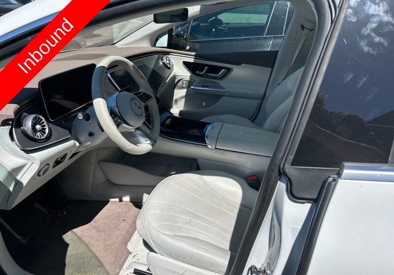 Used 2023 White/off-white Mercedes-Benz 500 Sedan image 2