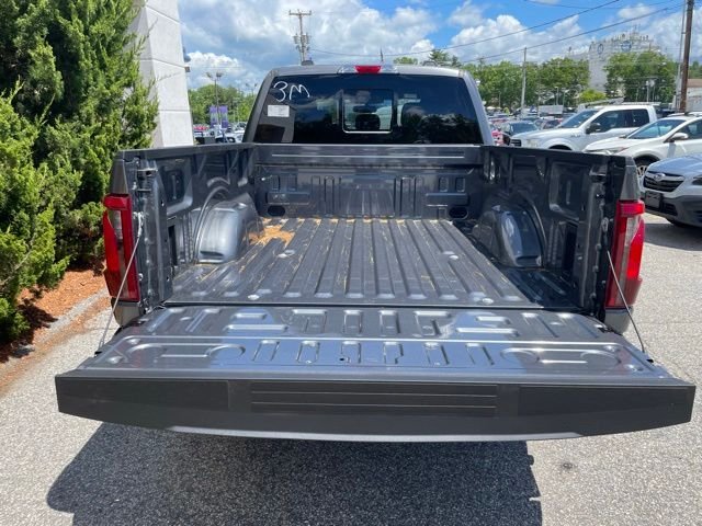 New 2026 Carbonized Gray Metallic Ford XLT image 42