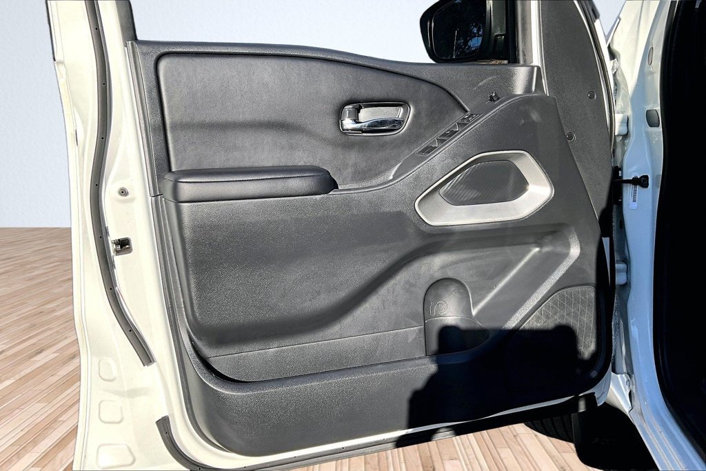 Used 2025 White Nissan SV image 14