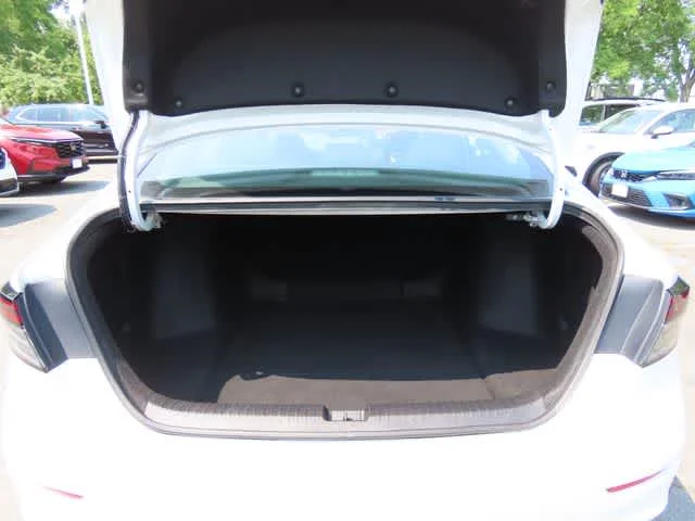 2023 Honda Accord LX - Photo 10