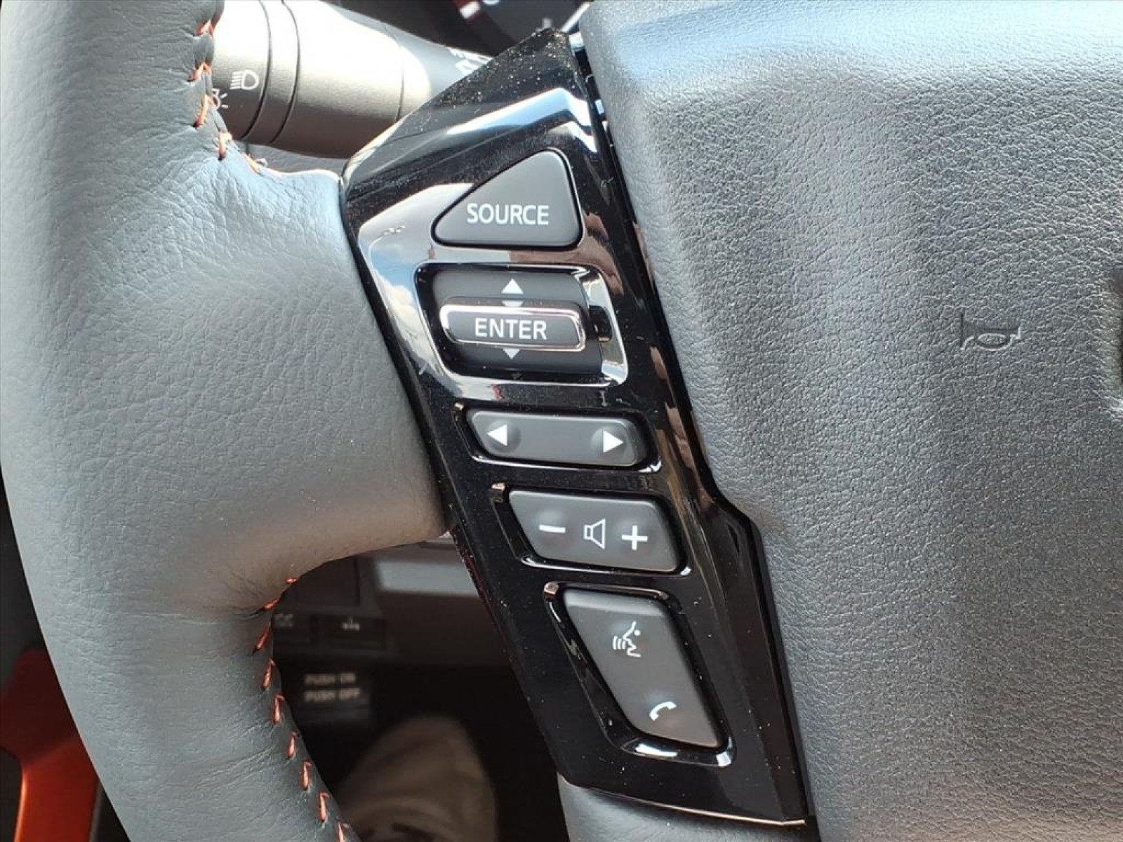 2026 Nissan Frontier Crew Cab PRO-4X® Black at Robbins Nissan