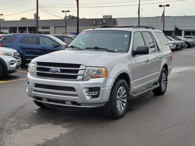 Used 2017 Ingot Silver Ford XLT image 38