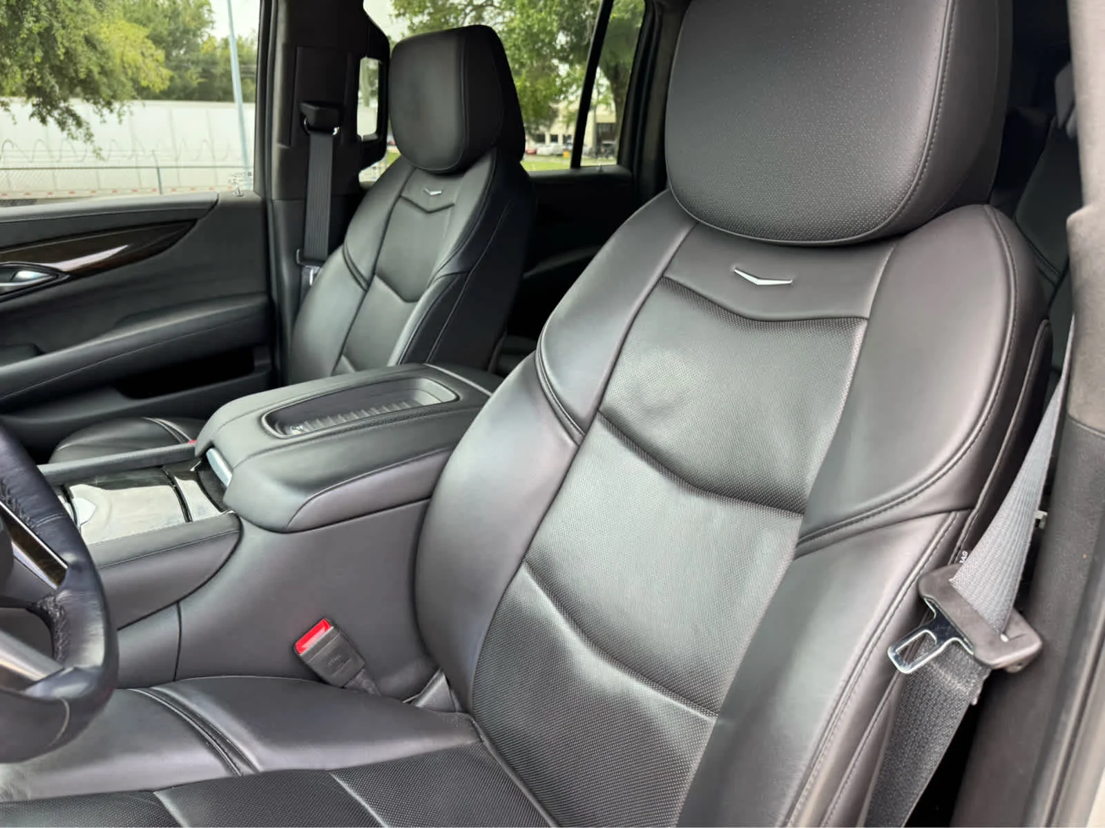 Used 2019 Radiant Silver Metallic Cadillac Platinum image 12