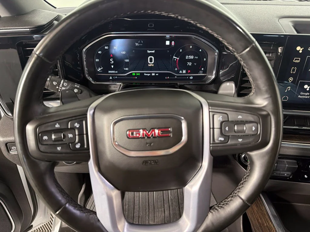 Used 2023 Summit White GMC Elevation image 15