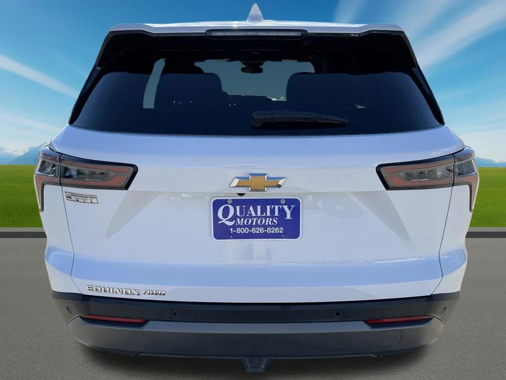 Used 2026 Summit White Chevrolet LT image 6