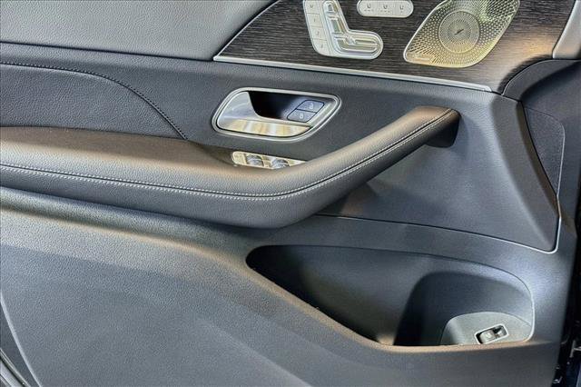 New 2026 Obsidian Black Metallic Mercedes-Benz GLS 450 image 46