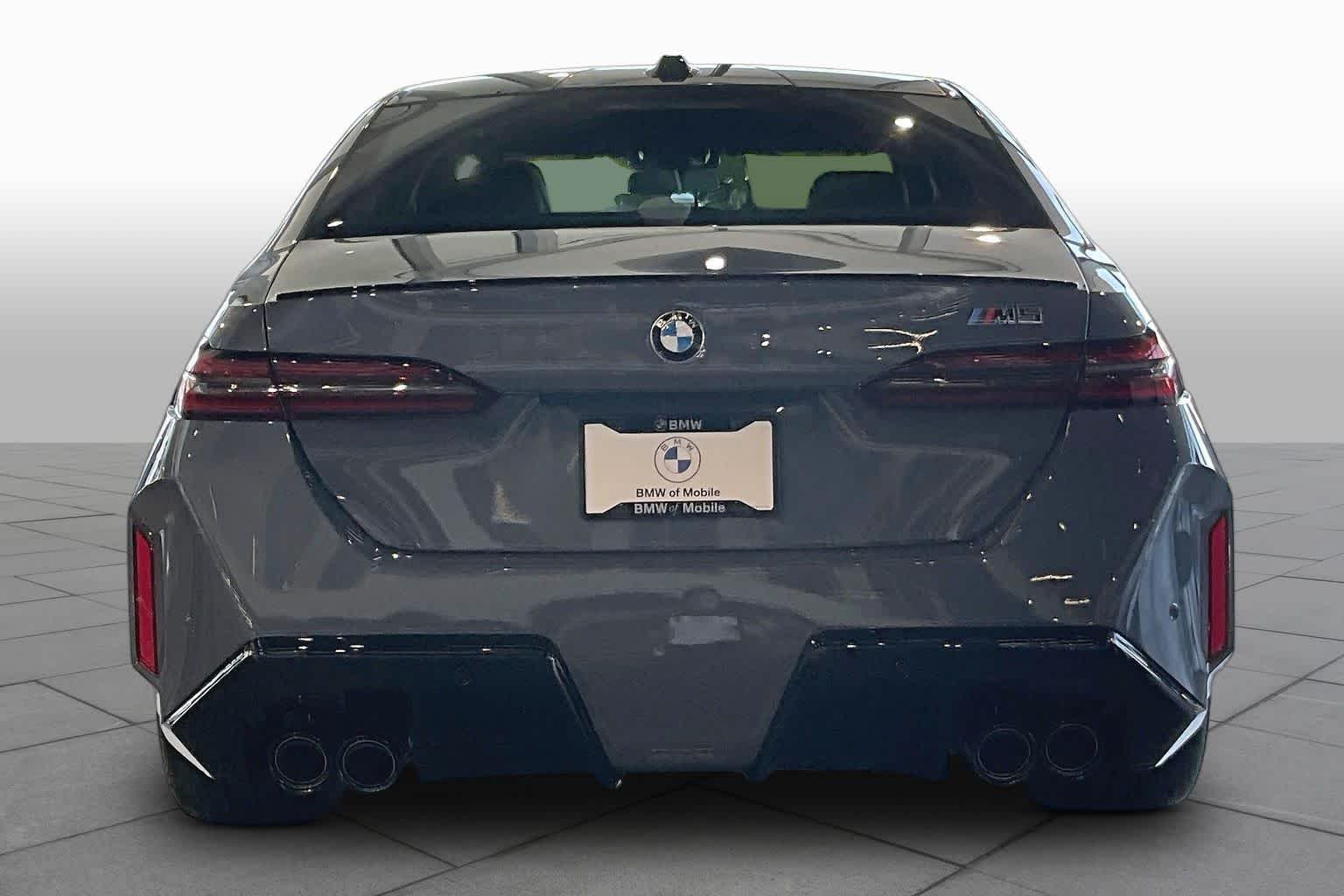Used 2027 Storm Bay Metallic BMW  image 4