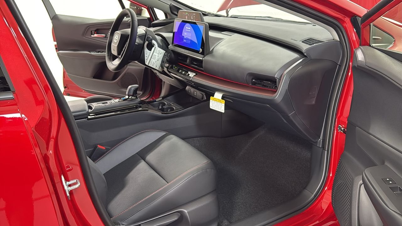 New 2026 Supersonic Red <sup>1</sup> Toyota  XSE Premium image 18