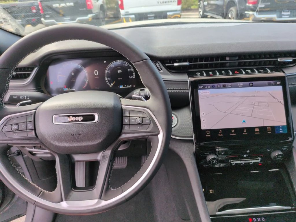 New 2027 Gray Jeep Laredo image 27