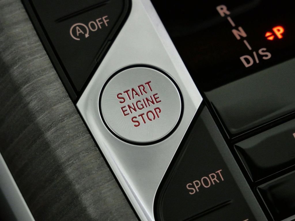 Used 2026 Skyscraper Grey Metallic BMW 330i xDrive image 46