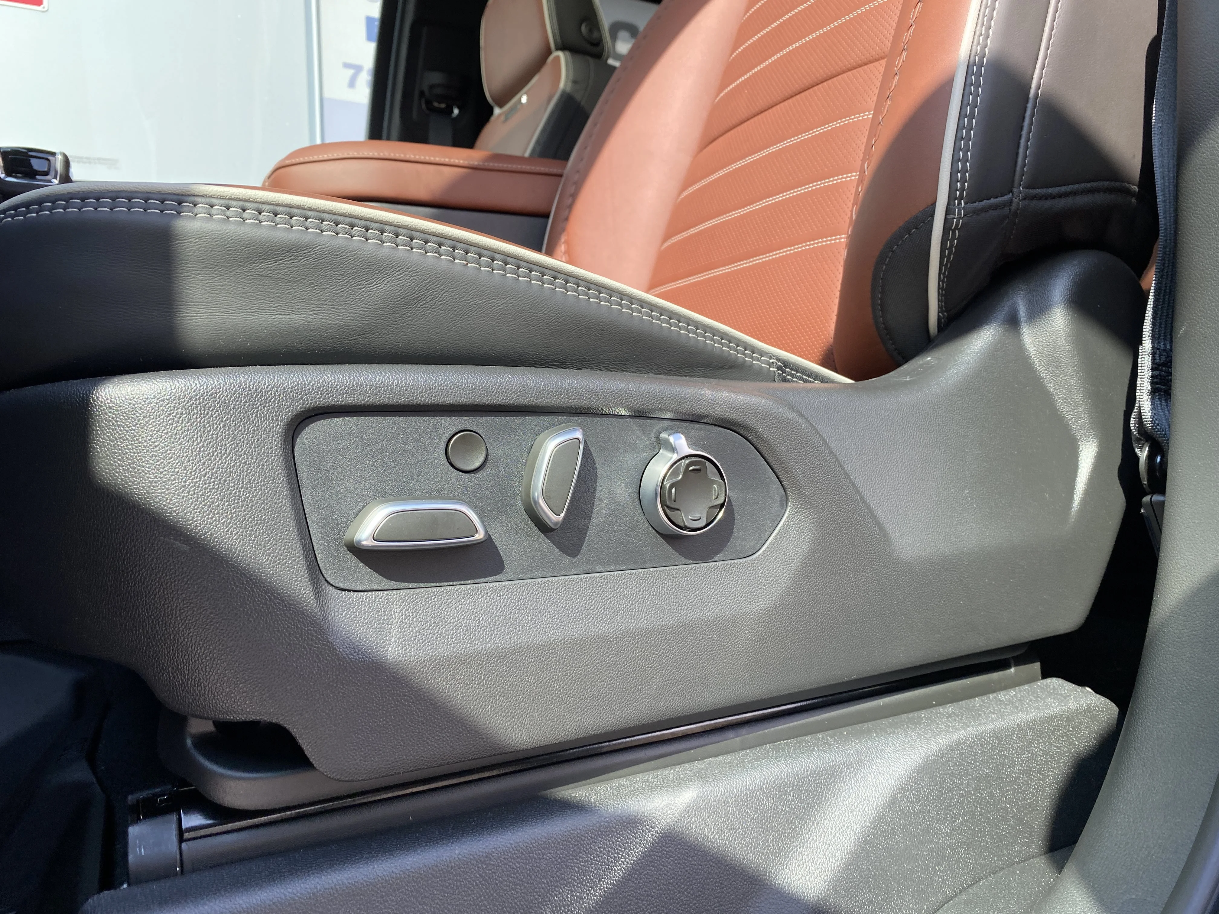 New 2026 ONYX BLACK GMC Denali Ultimate image 28