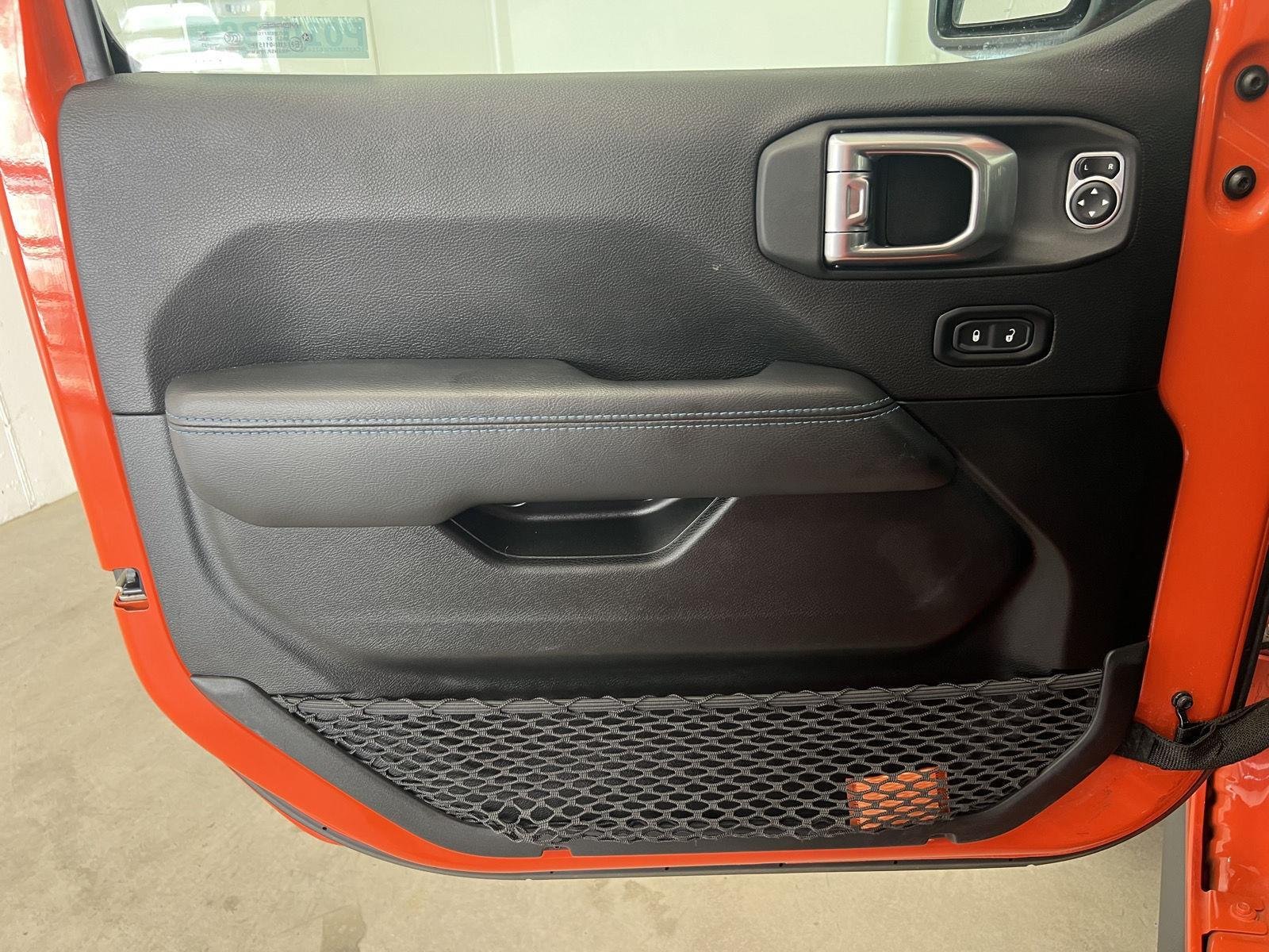 Used 2023 Punkn Metallic Clearcoat Jeep Rubicon image 12