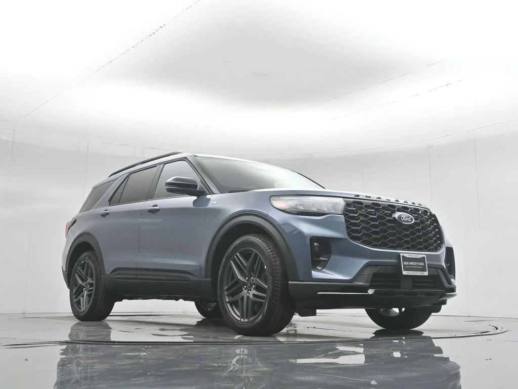New 2026 Vapor Blue Metallic Ford ST-Line image 49