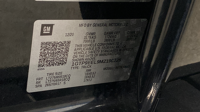Used 2021 Onyx Black GMC AT4 image 32