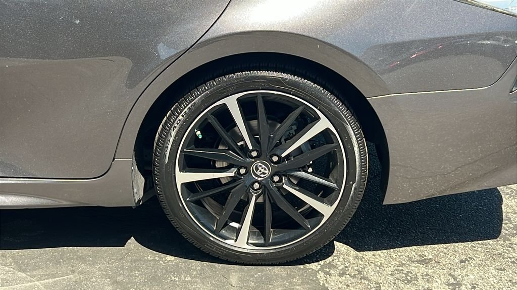 Used 2018 Gray Toyota XSE image 7