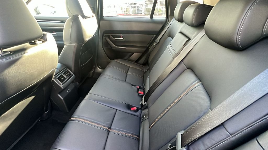2025 Mazda CX-50 Premium - Photo 16