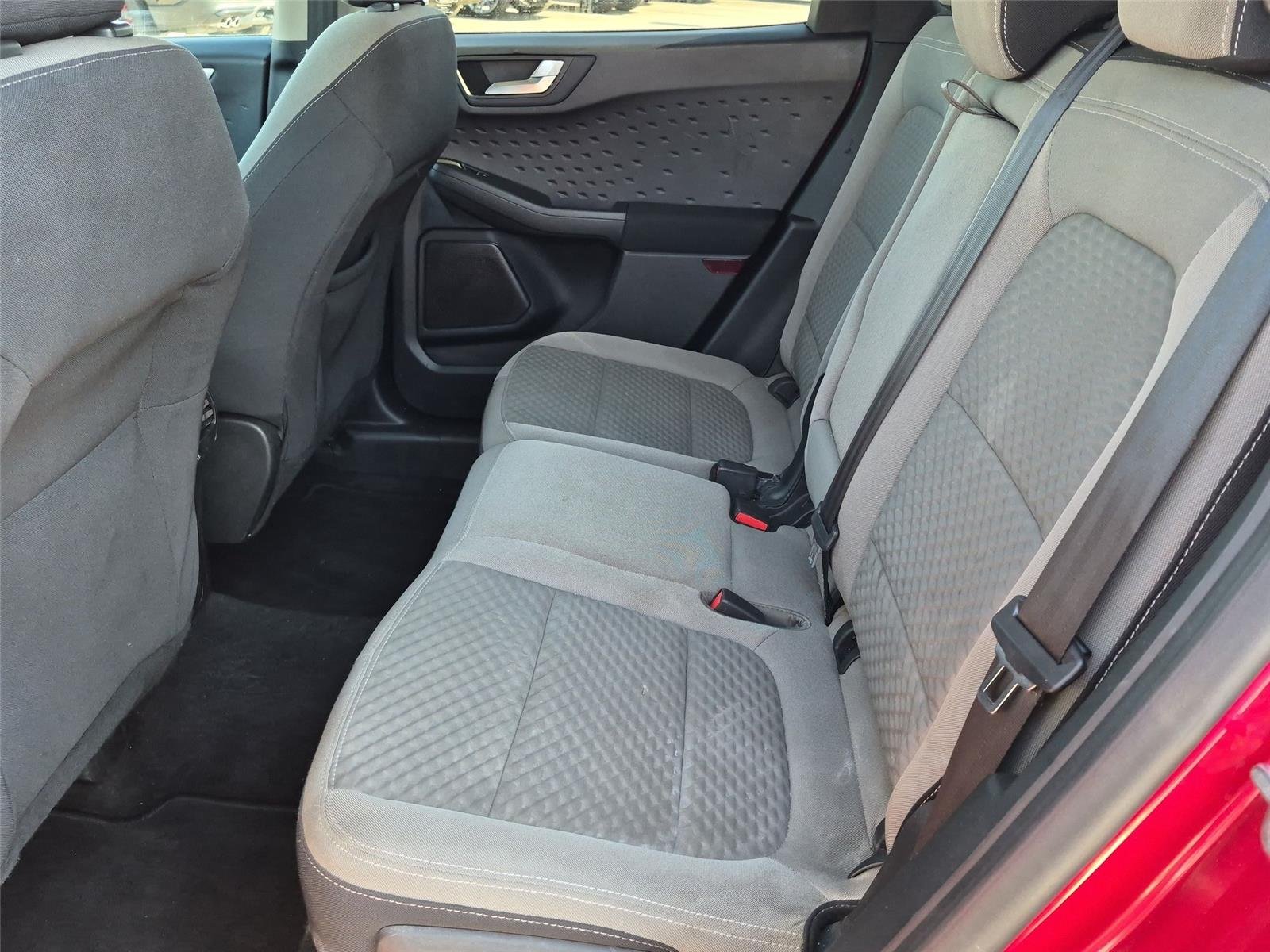 Used 2020 Rapid Red Metallic Tinted Clearcoat Ford SE image 33