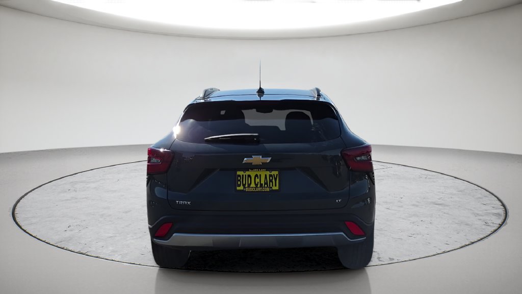 2026 Chevrolet Trax LT - Photo 8