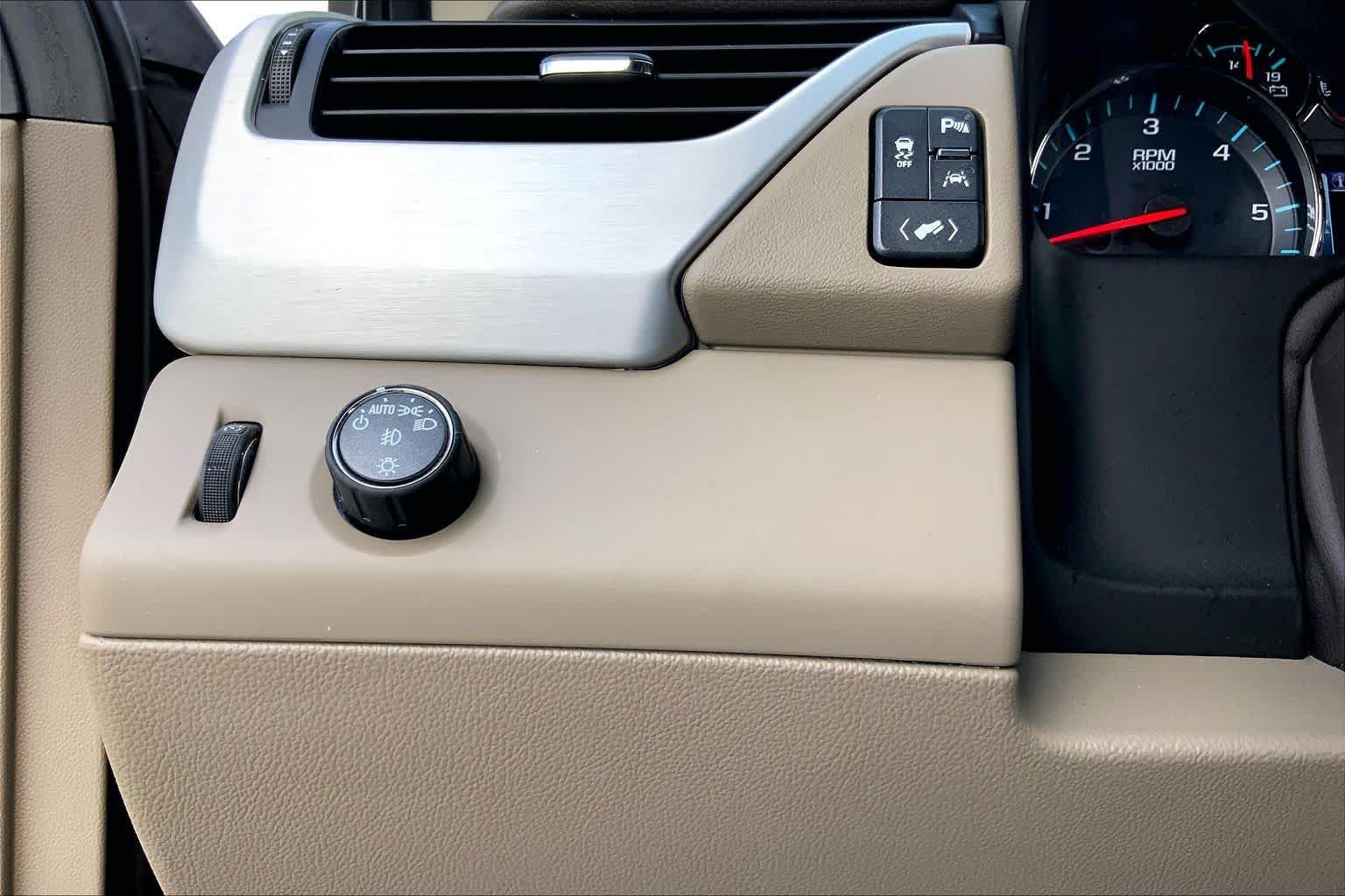 Used 2020 Smokey Quartz Metallic GMC SLT image 33