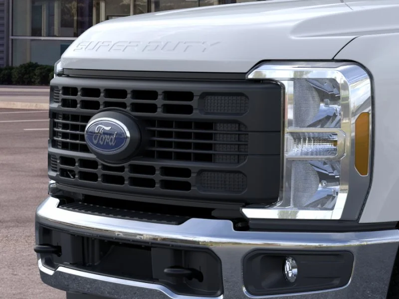 New 2026 Oxford White Ford F-350® XL image 34