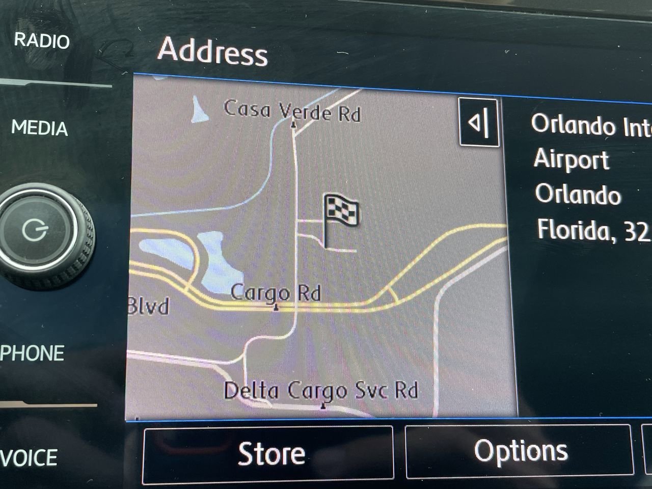 Used 2019 Pure White Volkswagen SEL Premium image 22