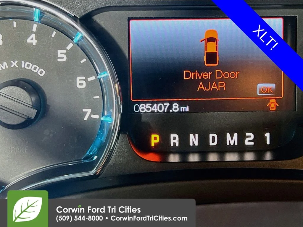 Used 2011 Ingot Silver Ford XLT image 2