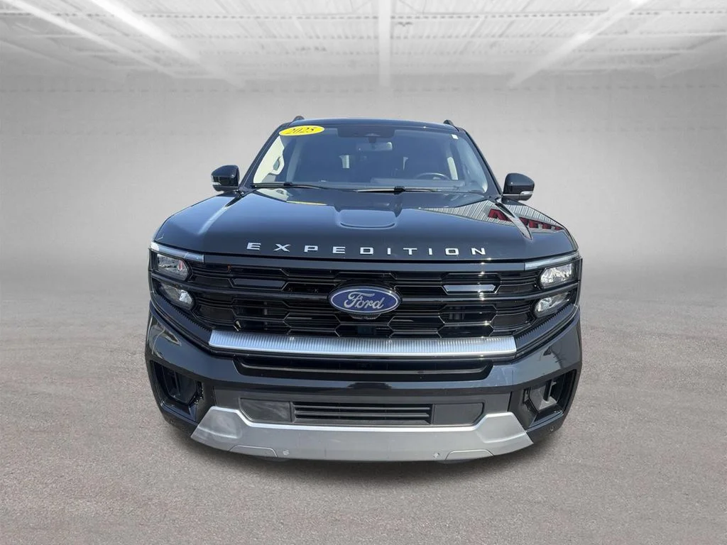 Certified Used 2025 Black Metallic Ford Platinum image 15