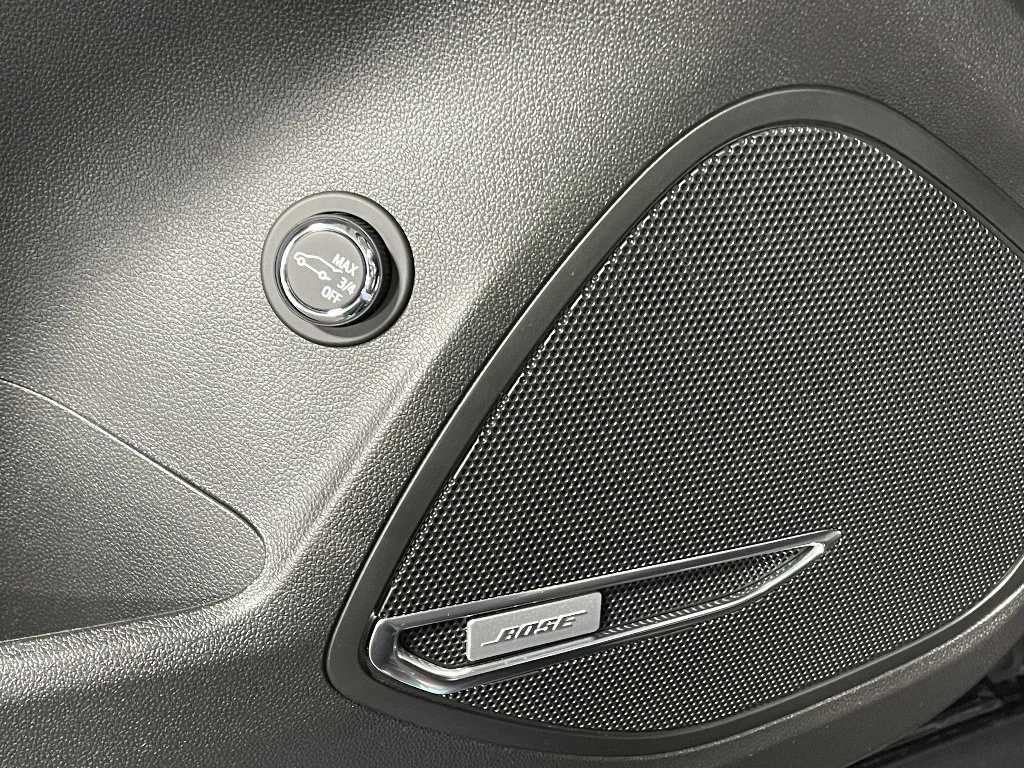 New 2026 Ebony Twilight Metallic Buick Avenir image 34