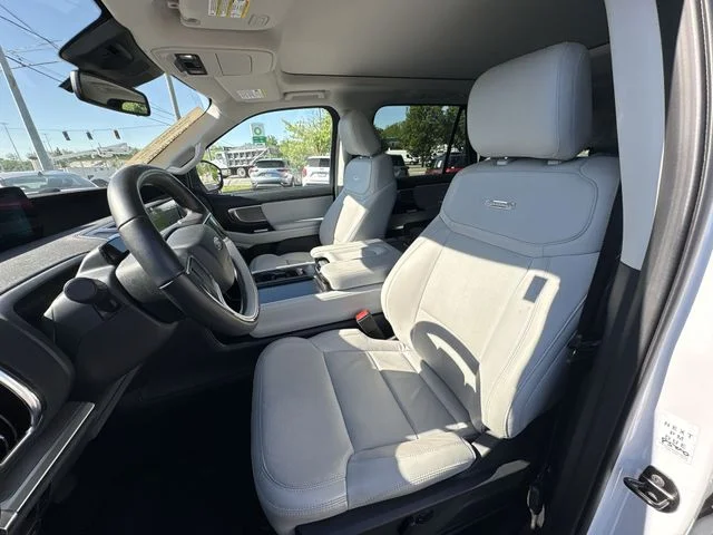 Used 2025 White Ford Platinum image 13