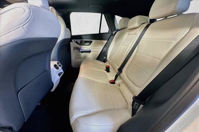 New 2026 Polar White Mercedes-Benz GLC 300 image 52