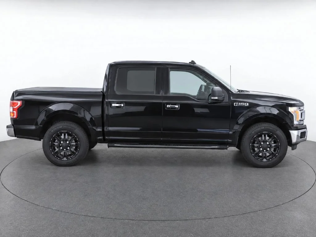 Used 2020 Black Ford XLT image 8