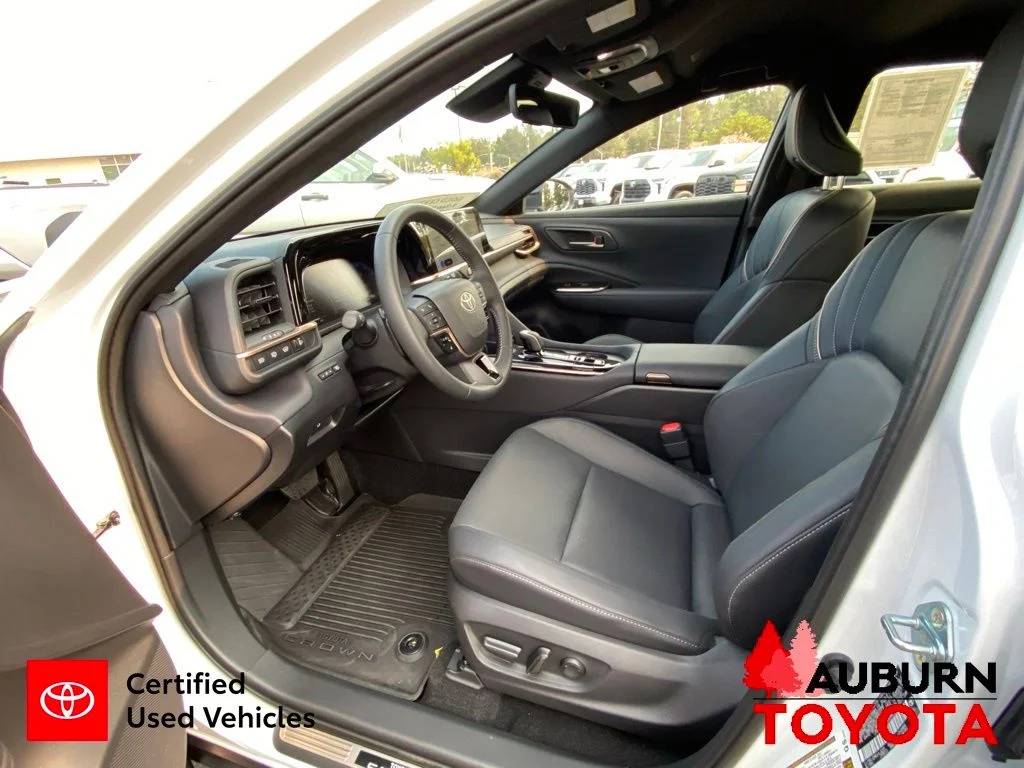 Certified Used 2026 Oxygen White Toyota XLE image 34