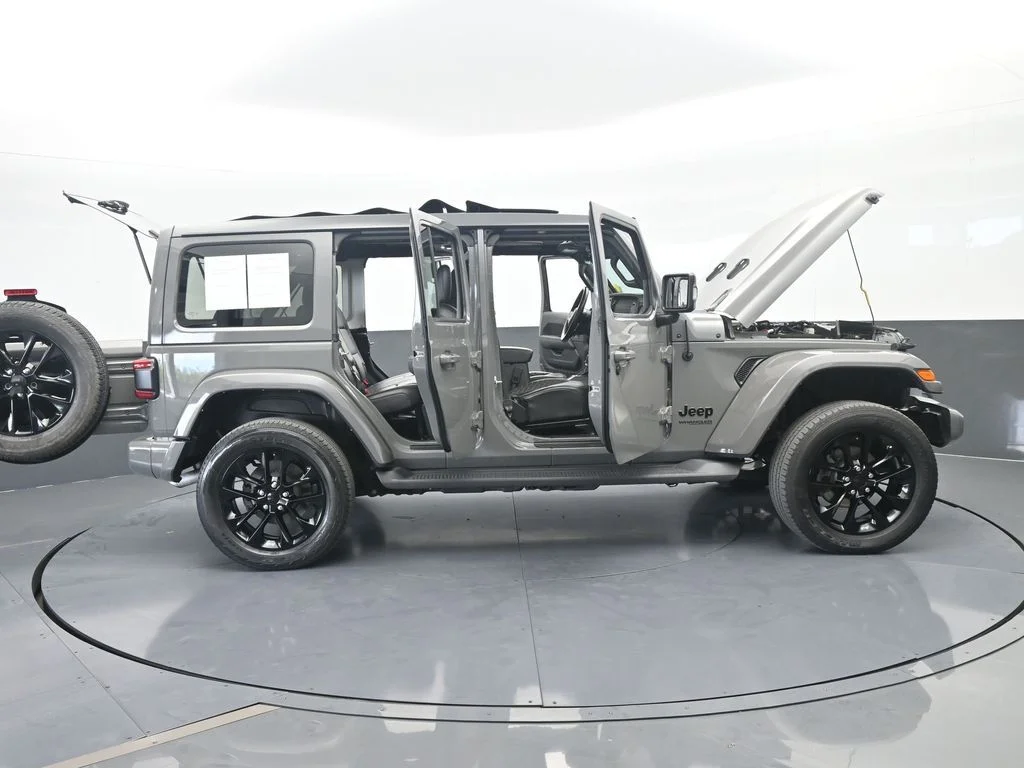 Used 2022 Sting-Gray Clearcoat Jeep Unlimited Sahara High Altitude image 77