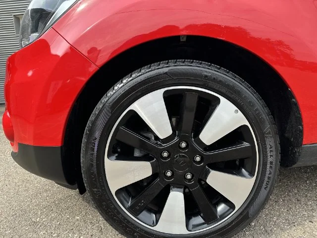 Used 2018 Red Kia Plus image 20