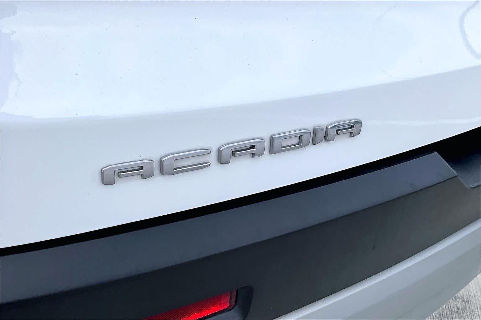 Used 2023 Summit White GMC SLT image 58