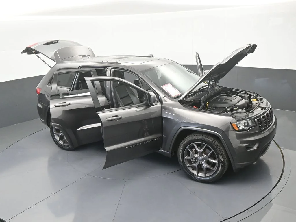 Used 2021 Granite Crystal Metallic Clearcoat Jeep Limited image 69