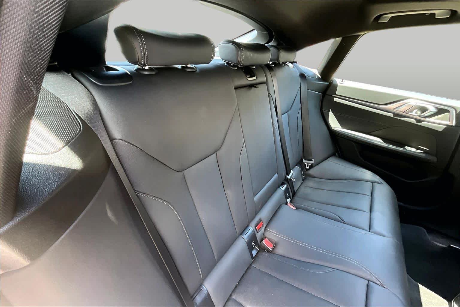 Used 2023 Mineral White Metallic BMW eDrive35 image 20