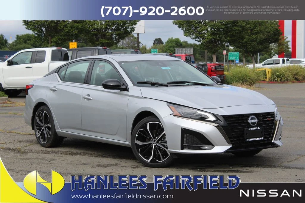 2025 Nissan Altima 2.5 SR's photo