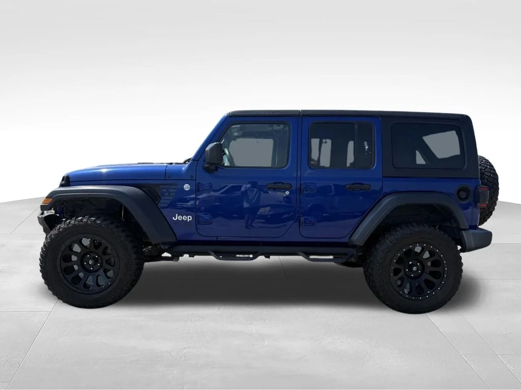 Used 2019 Blue Jeep Unlimited Sport S image 2