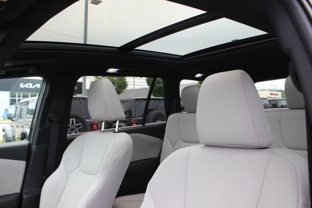 Used 2025 Black Lexus 350 Premium image 22