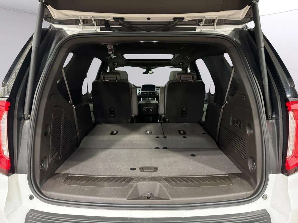 Used 2021 White GMC SLT image 31