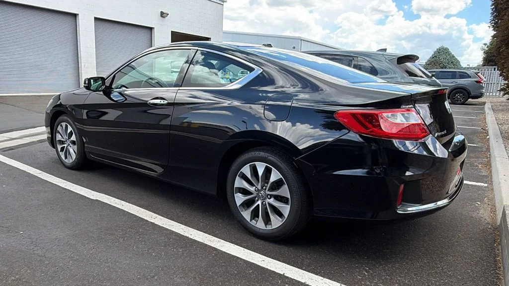 Used 2015 Crystal Black Pearl Honda EX-L image 3